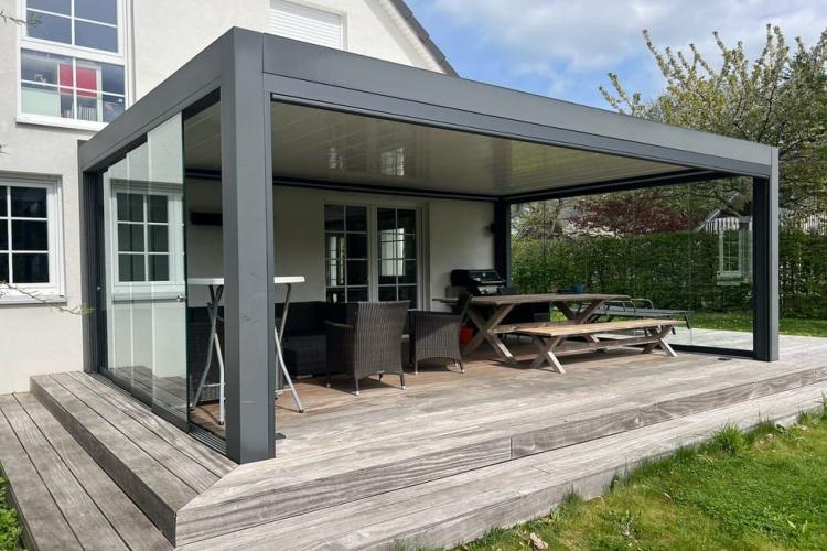Bioklimatische Pergola - lamellendach - Hamburg - 09052025