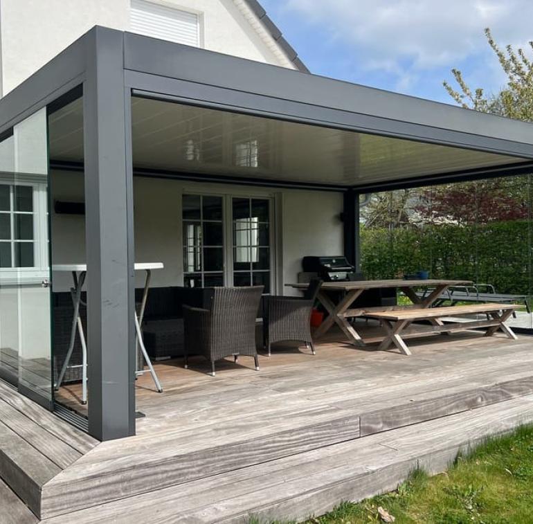Bioklimatische Pergola - lamellendach - Hamburg - 09052025